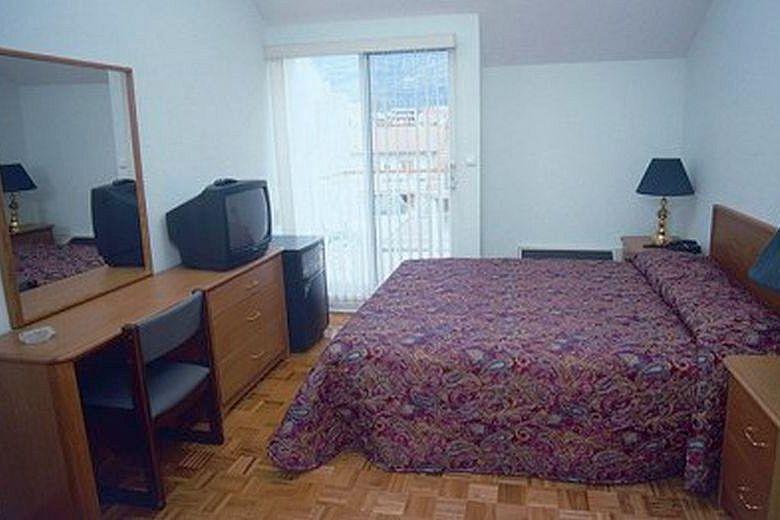 Family hotel with a beautiful sea view, for sale