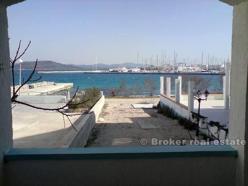 House at the first row to the sea, for sale