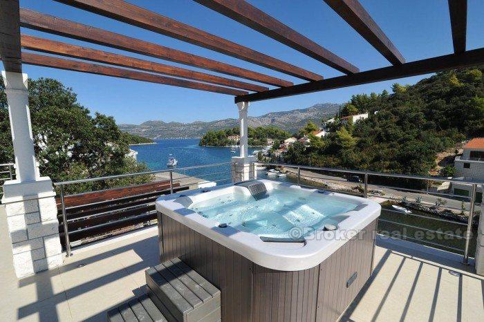 Villa de luxe dans la première rangée de la mer, à vendre
