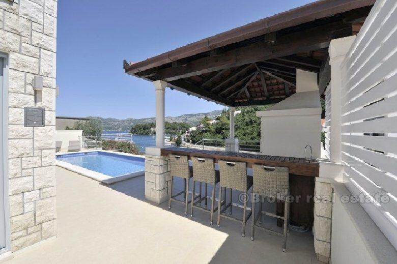 Villa de luxe dans la première rangée de la mer, à vendre