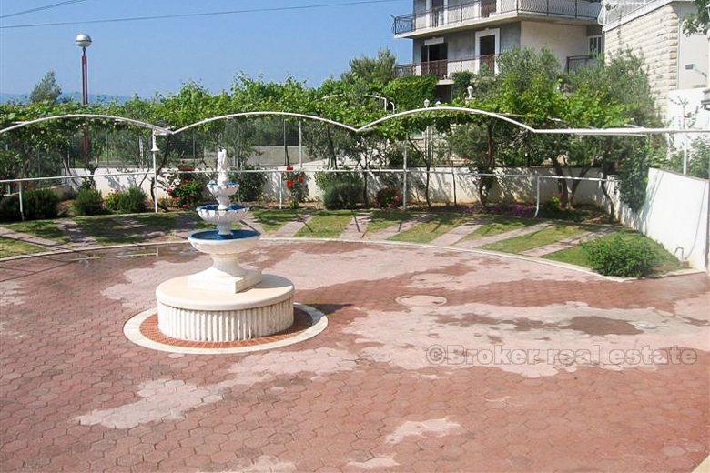 Lijepi hotel s panoramskim pogledom, na prodaju