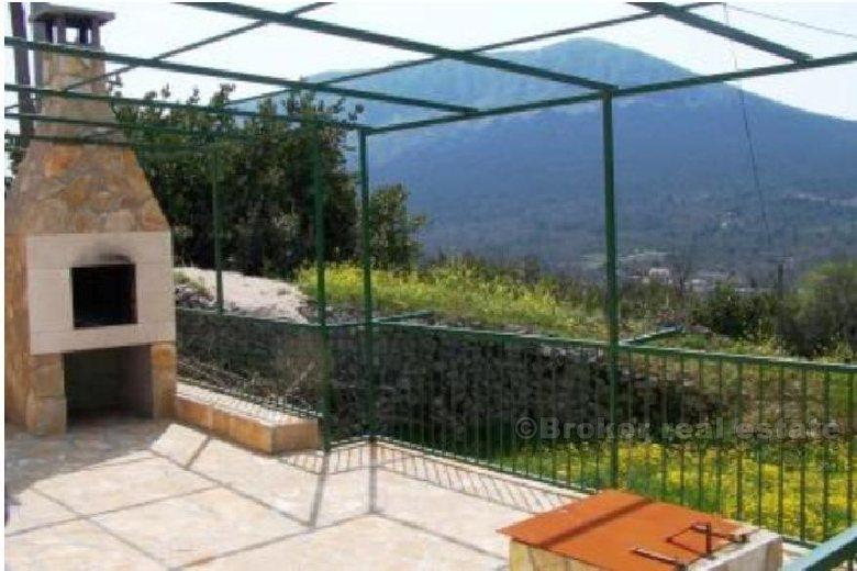 Spacious stone house, for sale