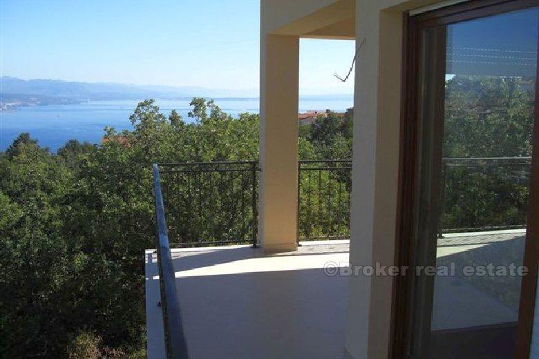 Apartmani s bazenom, na prodaju