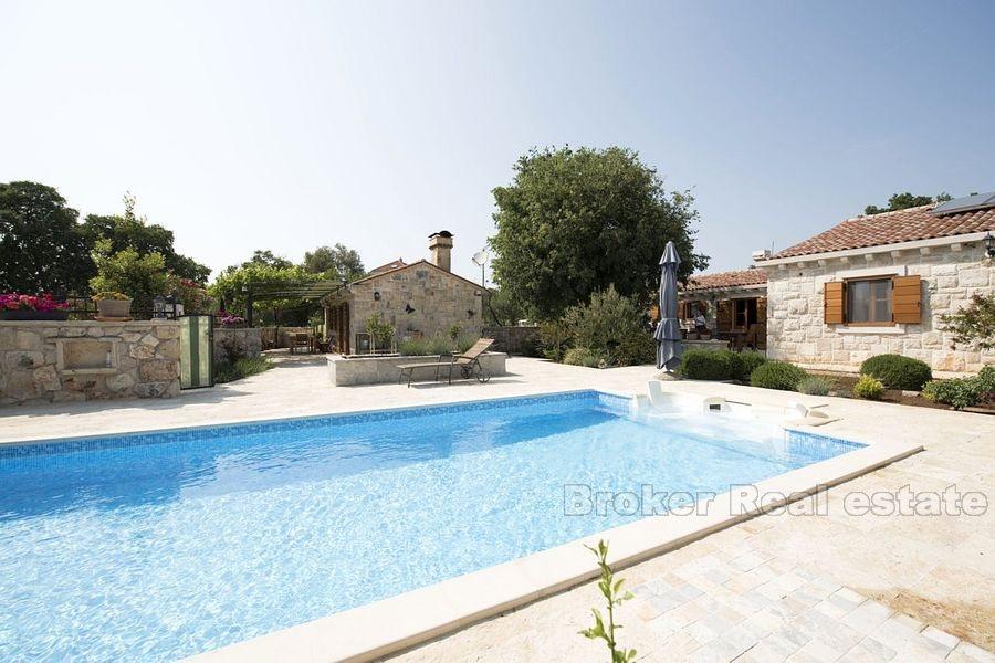 Renovated stone houses with swimming pool