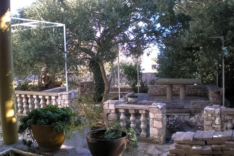 Samostojeća kuća s otvorenim pogledom na more, na prodaju