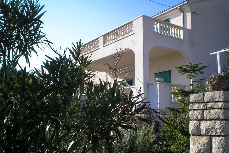 Samostojeća kuća s otvorenim pogledom na more, na prodaju