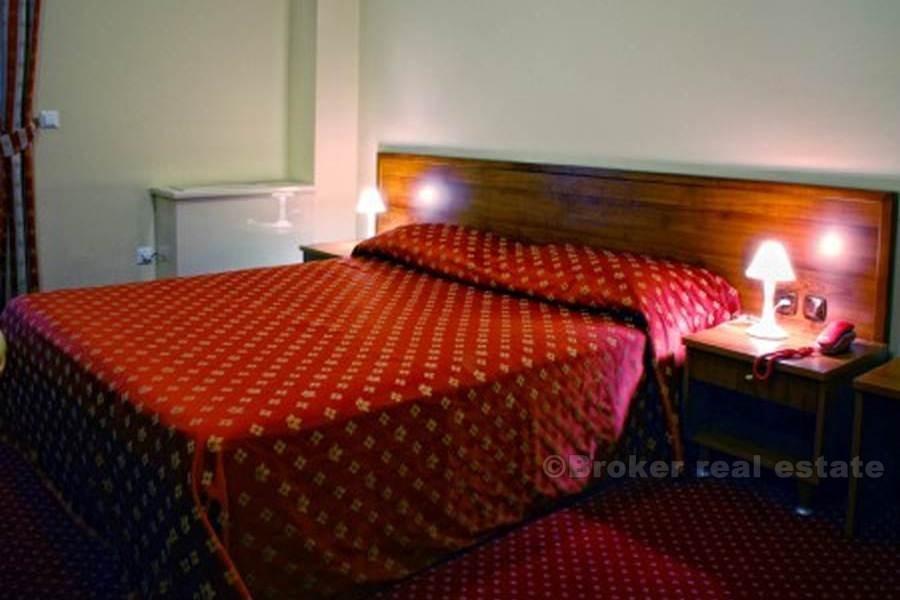 Hotel na vynikajícím místě, na prodej