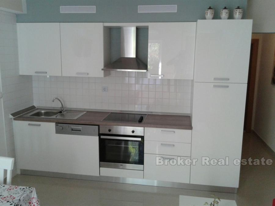 Apartament blisko morza i plaży, na sprzedaż