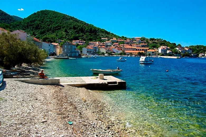 Lijepa renovirana kamena kuća u centru