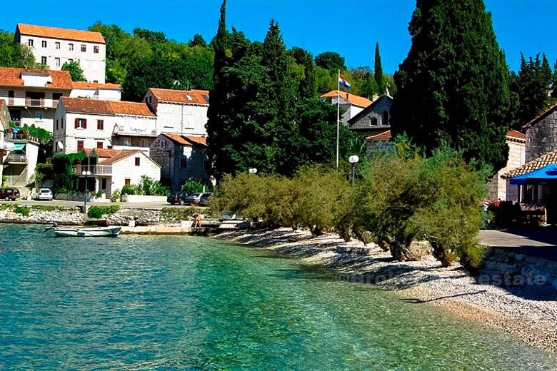 Bella casa in pietra ristrutturata nel centro