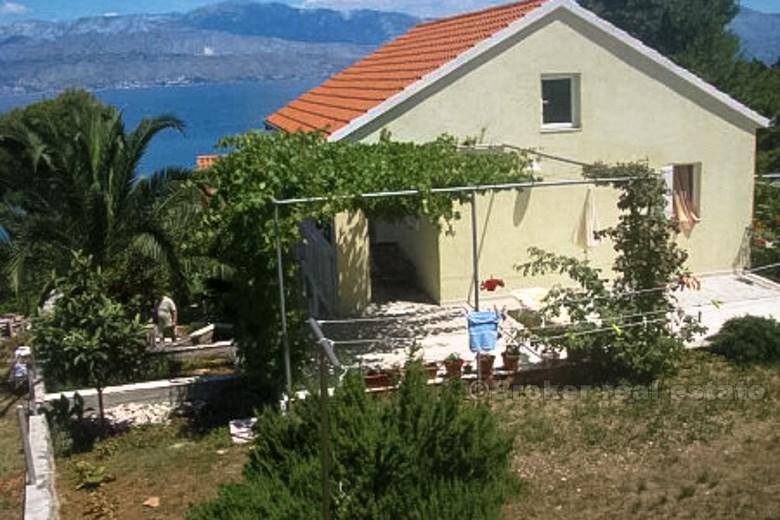 House with two apartments, close to the sea