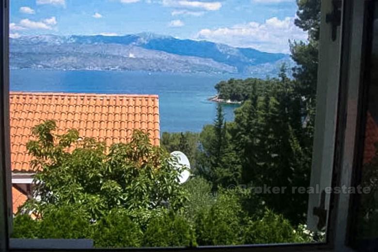 House with two apartments, close to the sea