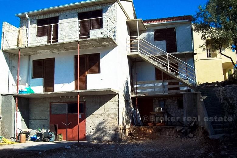 casa, 6 camere da letto semi-indipendente, in vendita