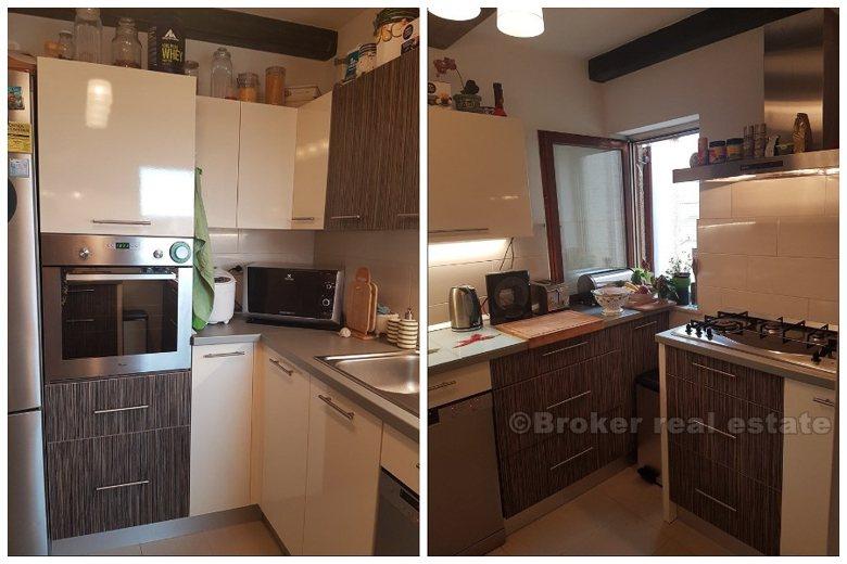 Квартира на 2 этажа, продается