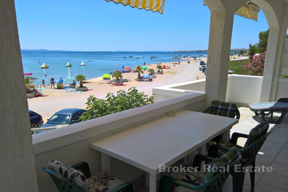 Apartmány v první řadě k moři