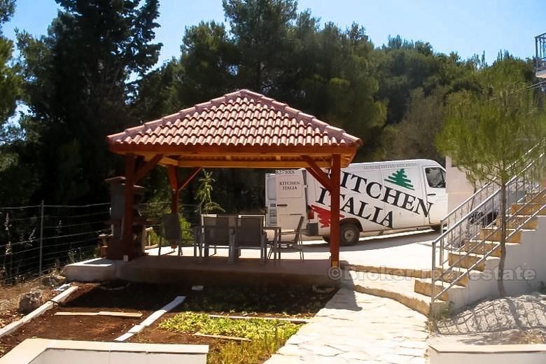 Kuća s pogledom na more na otoku Braču