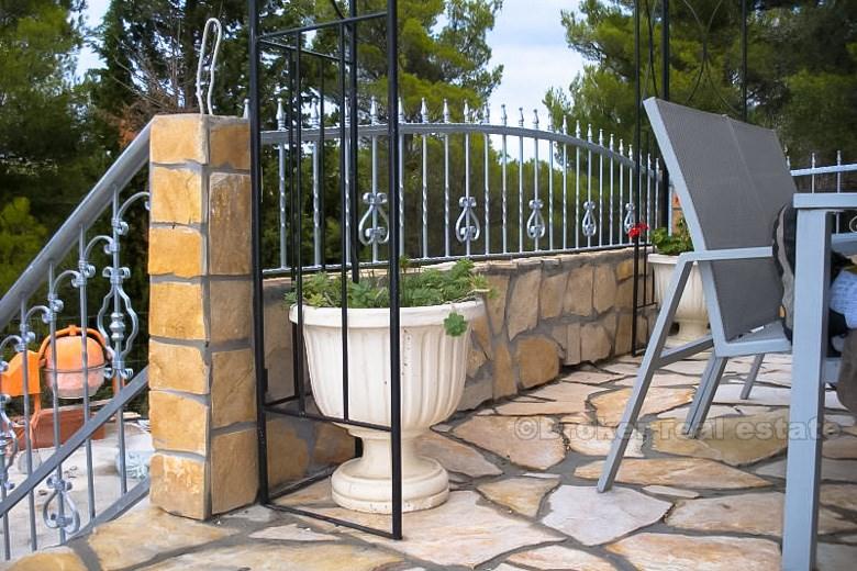 Přední dům na prodej na ostrově Brač