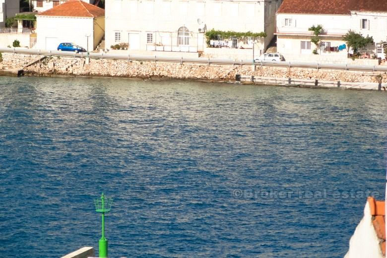 Helt återställd stenhus