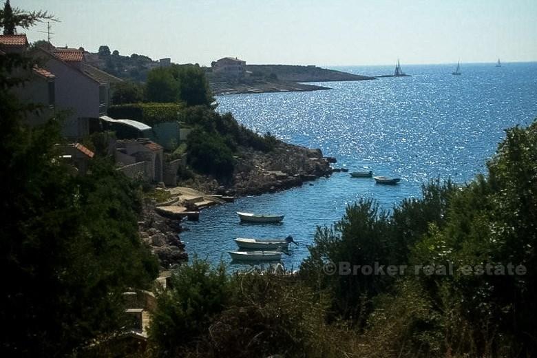 Schönes Familienhaus mit 4 getrennten Wohnungen