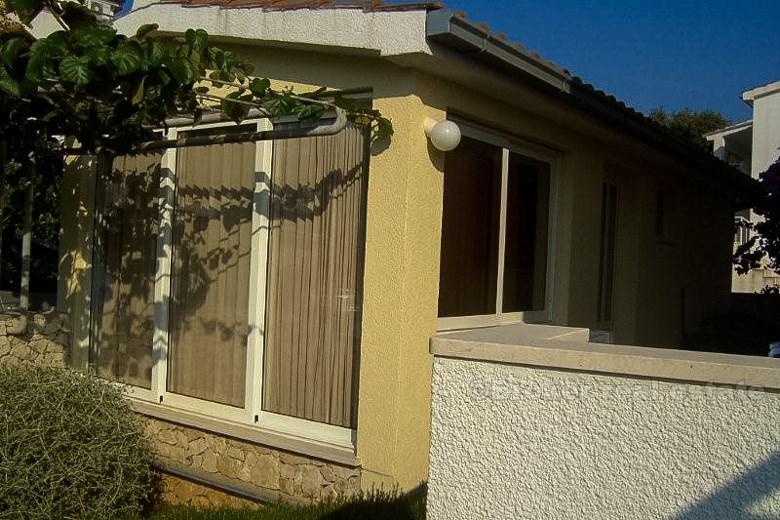 Piękny dom z 4 oddzielnymi apartamentami