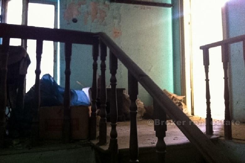 vecchia casa di pietra, in vendita