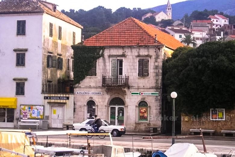 Stone house 460 sqm, for sale