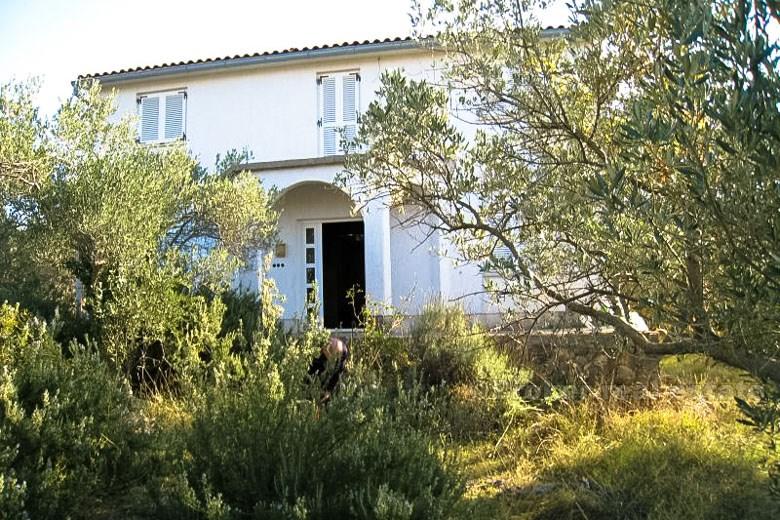 Mediteranska kuća s terasom, na prodaju