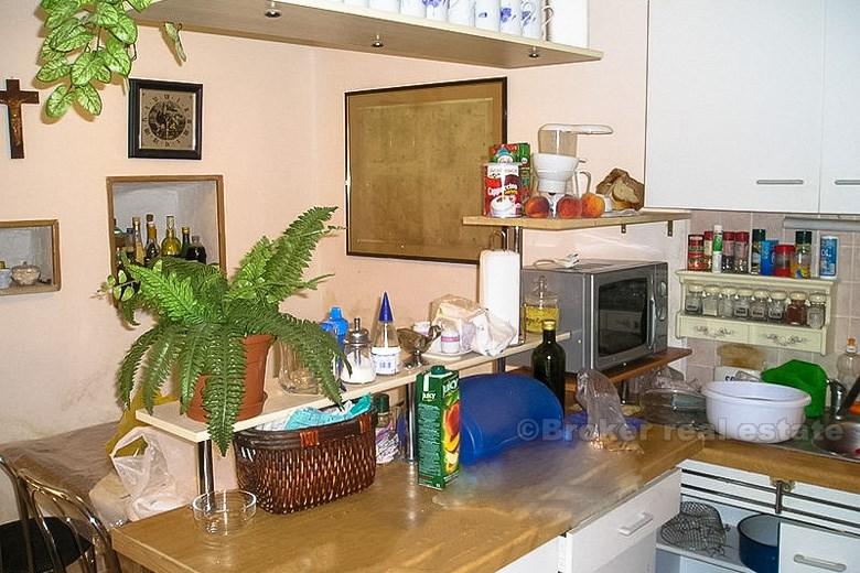 Obnovljena stara kuća u centru grada