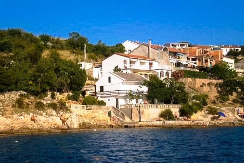 Lovely semi-detached house