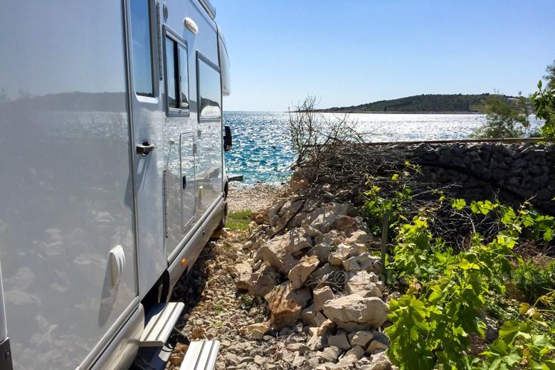 Prekrasna mala kamena kuća, na prodaju