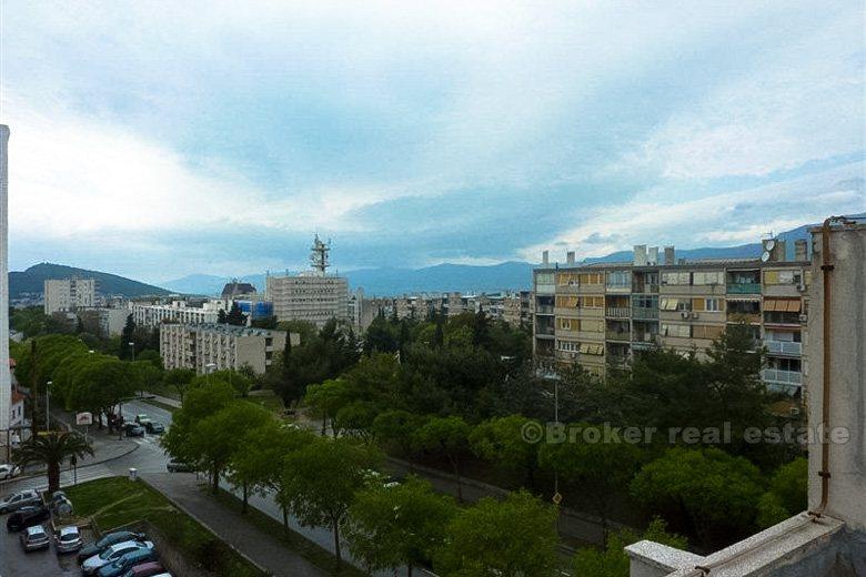 Gripe, Dvoetažan stan, novouređen, na prodaju