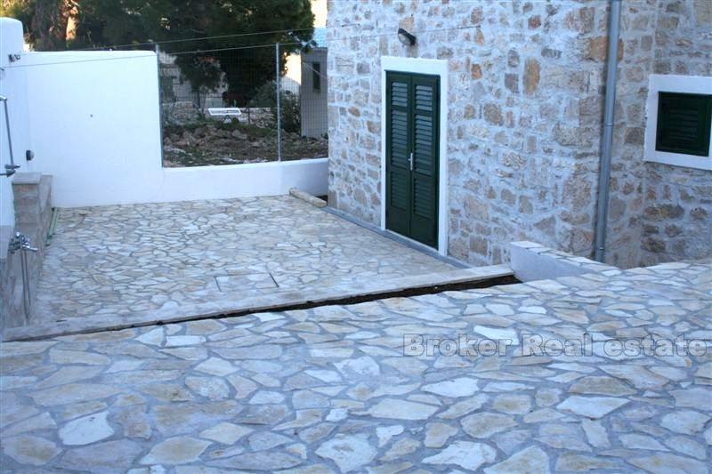 Nybyggt dalmatiskt hus, till salu