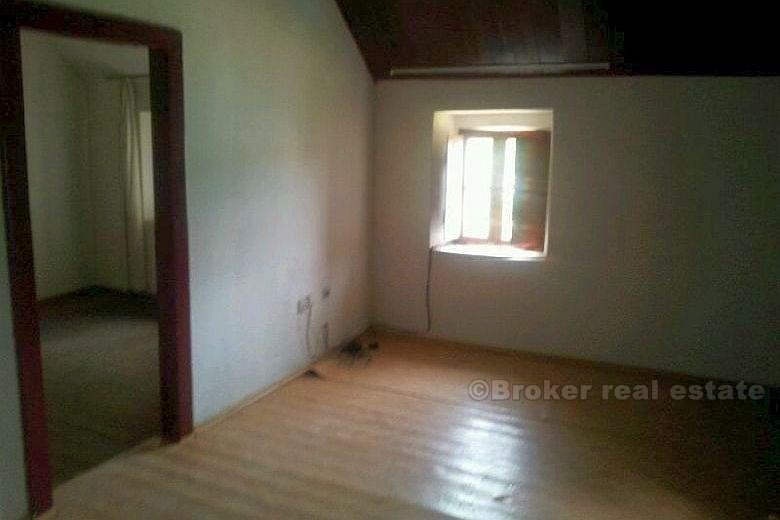 Vecchia casa di pietra dalmata