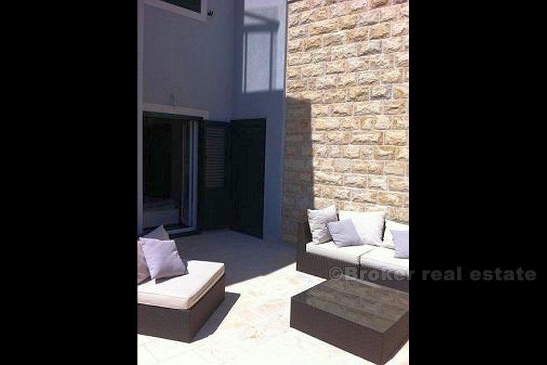 Apartament z pięknym widokiem na morze, na sprzedaż