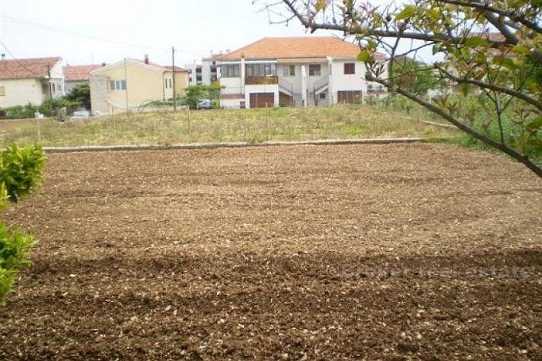 Kuća u blizini centra grada, na prodaju