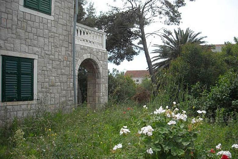 Casa su 2 piani in zona tranquilla