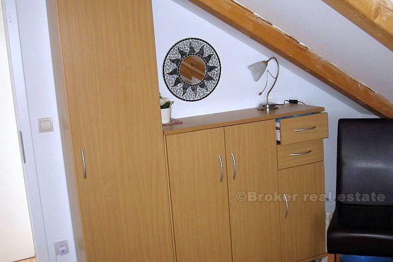 2 nowo wyremontowane apartamenty z widokiem na morze, na sprzedaż