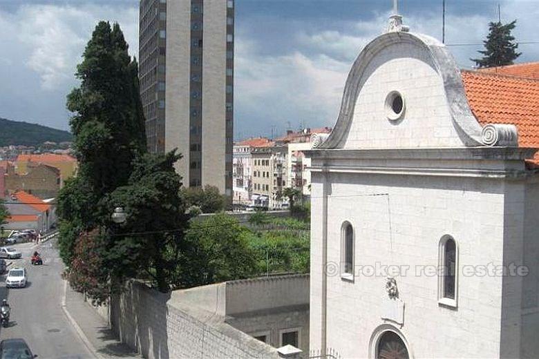 Appartamento vicino al centro della città