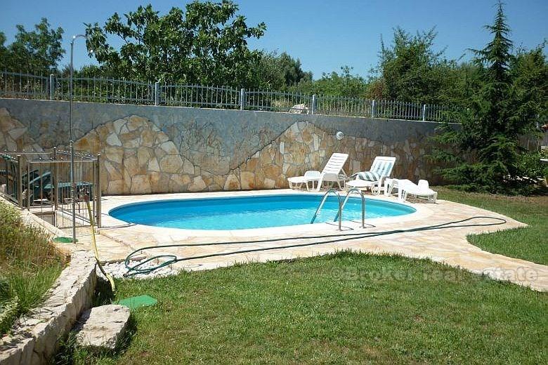 Maison avec 5 appartements, à vendre
