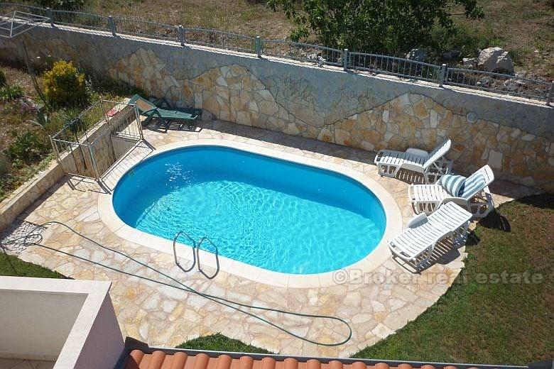 Maison avec 5 appartements, à vendre