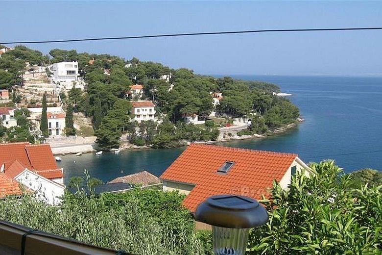 Maison individuelle avec deux appartements, à vendre