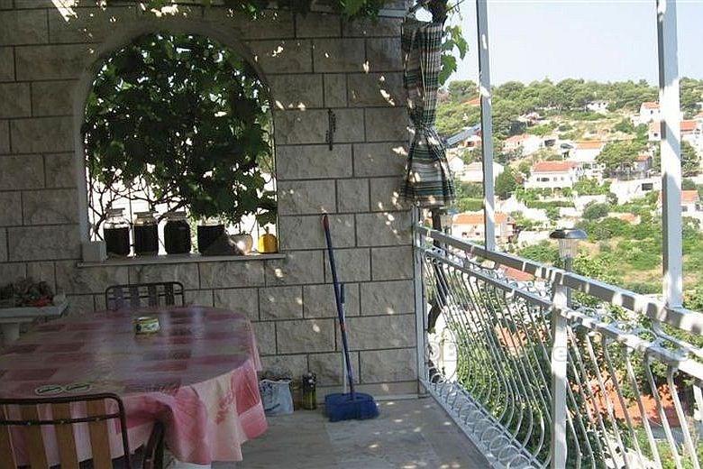 Maison individuelle avec deux appartements, à vendre