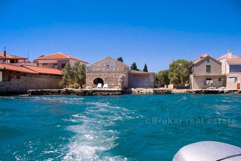 Maison sur emplacement super attractif, à vendre