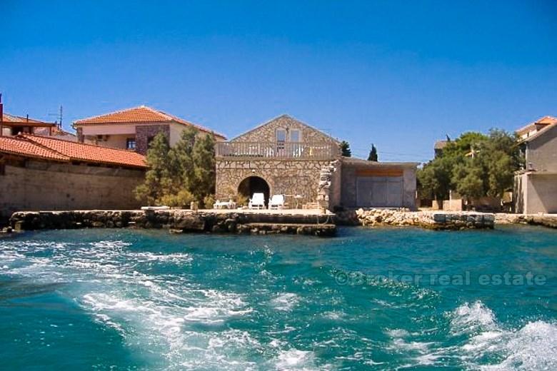 Maison sur emplacement super attractif, à vendre