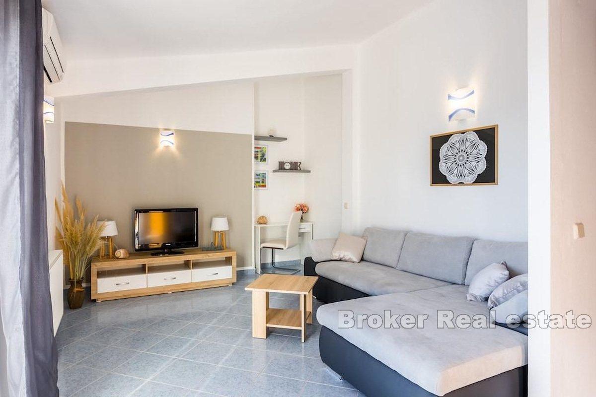 Maison avec piscine, à vendre