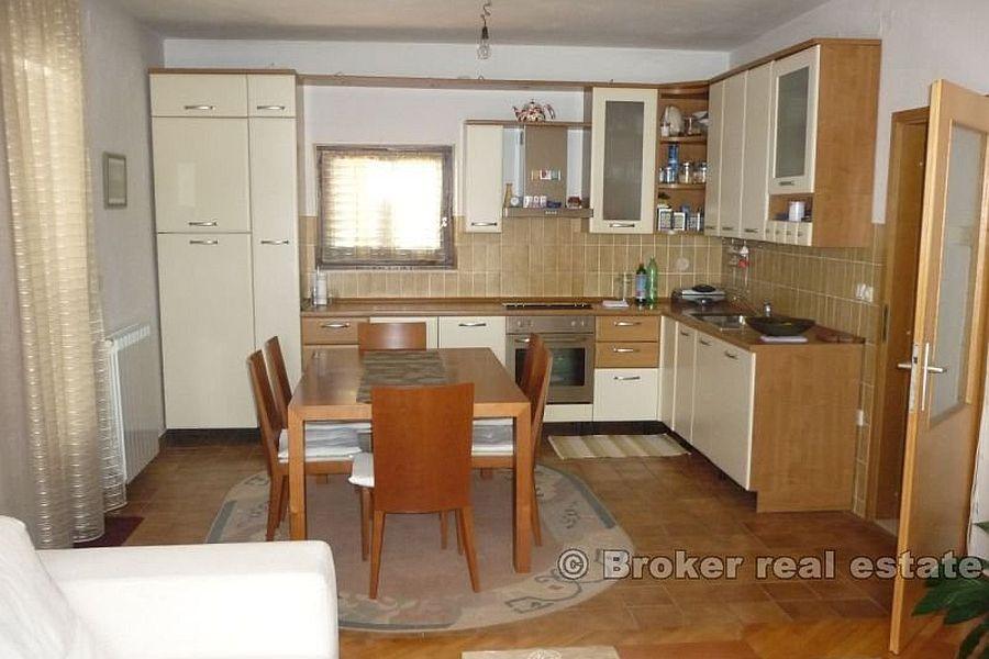 The house with 3 floors, for sale