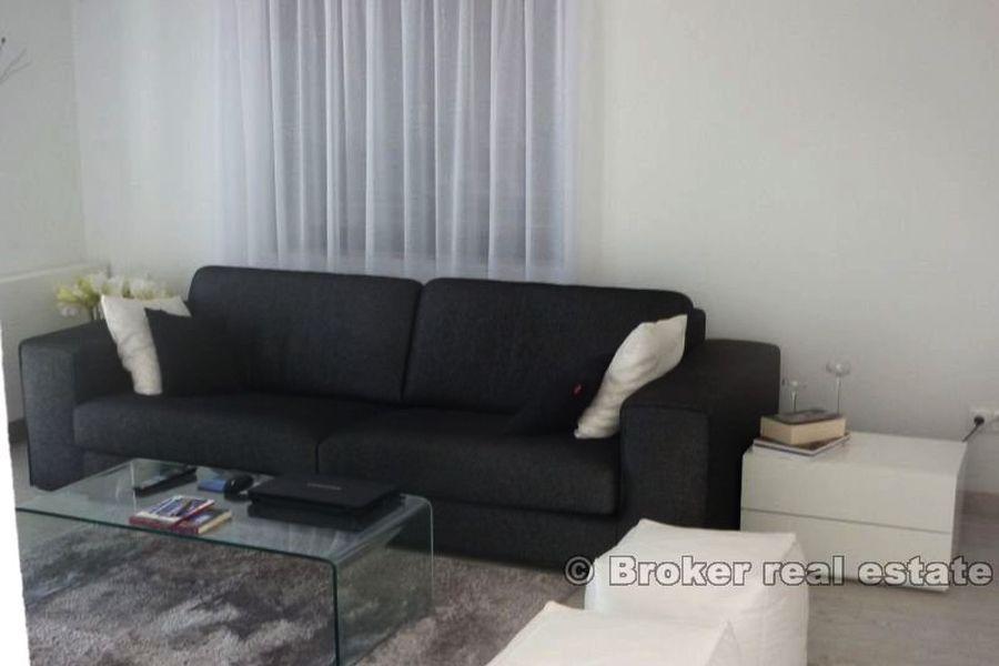 The house with 3 floors, for sale