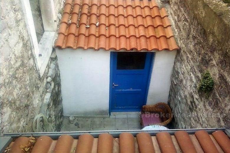 Fully renovated apartment, for sale