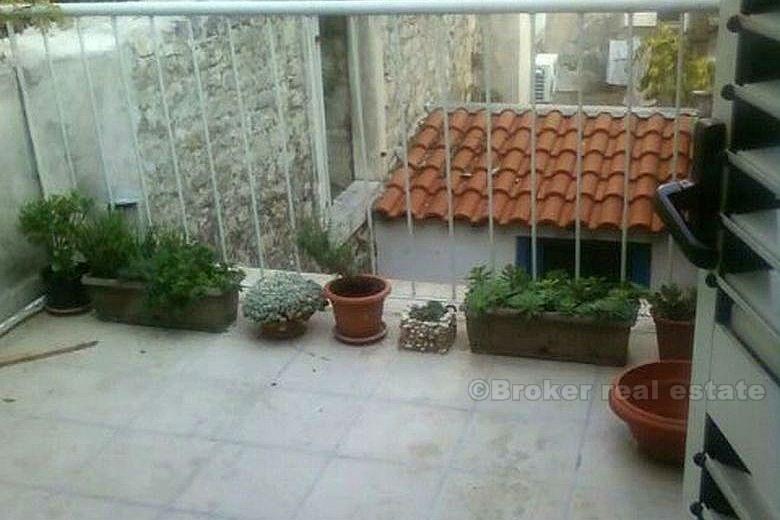 Fully renovated apartment, for sale