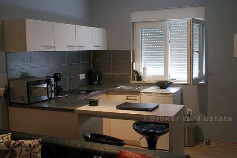 Deux appartements dans une maison privée, à vendre